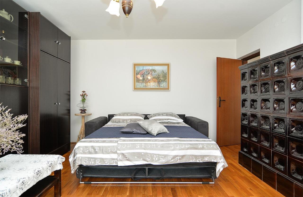 Vilim 2226 Apartman *